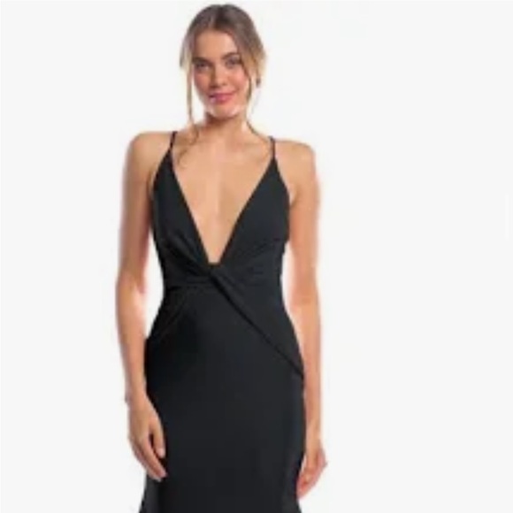 Designer: Bari Jay
Style: 2062
Evening gown dress - Picture 1 of 3